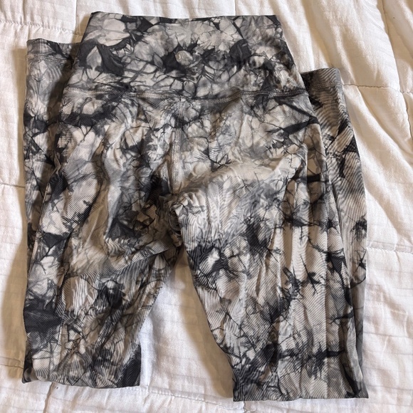 Lululemon Wunder Under HR Tight - Picture 1 of 2